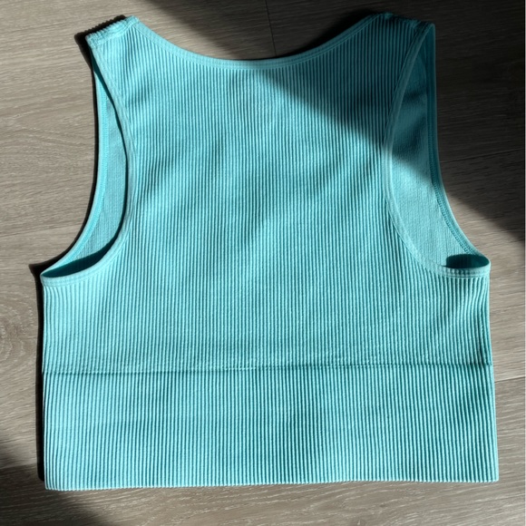 Crop Tank Top - Picture 2 of 3